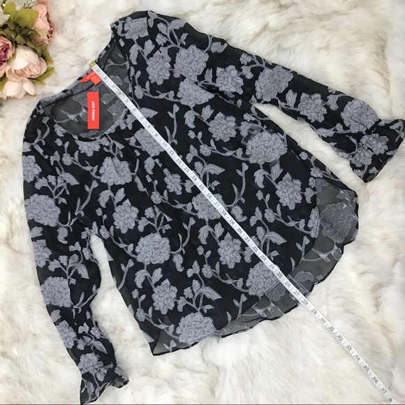 Joe Fresh - semi sheer Floral Burnout Blouse - Picture 7 of 8